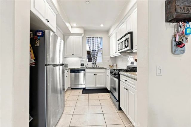 3268 S Westmont Lane 8, Ontario, CA 91761