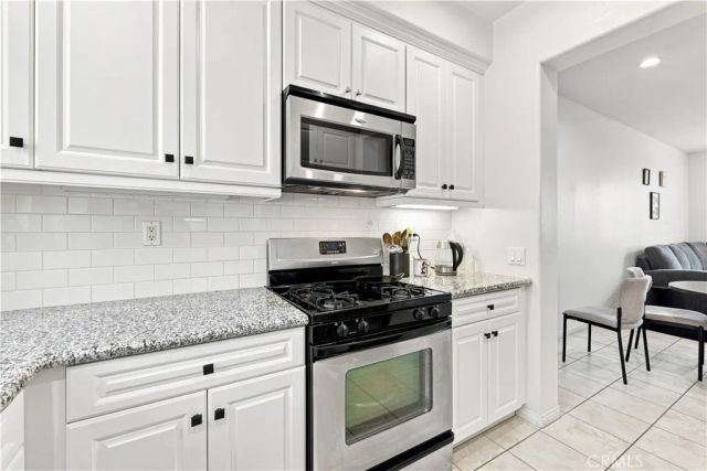 3268 S Westmont Lane 8, Ontario, CA 91761