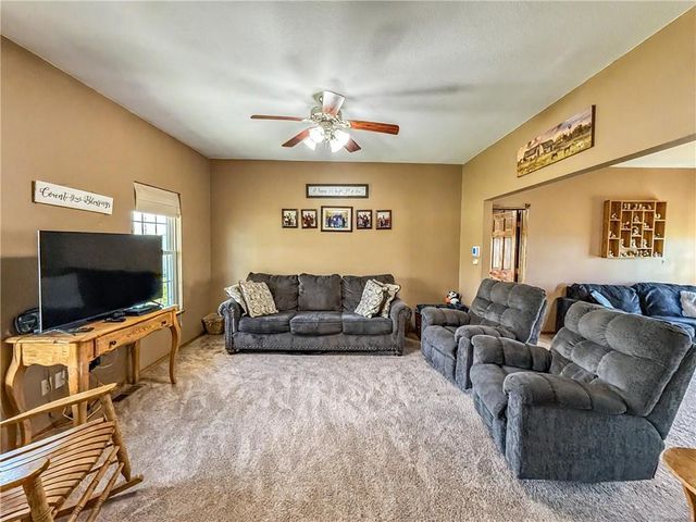 24752 200TH Street, Maryville, MO 64468