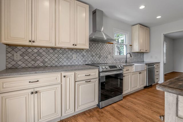 215 Danville Loop 1 Rd Road, Nicholasville, KY 40356