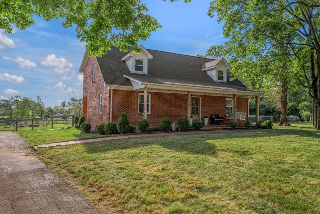 215 Danville Loop 1 Rd Road, Nicholasville, KY 40356