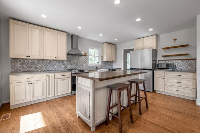215 Danville Loop 1 Rd Road, Nicholasville, KY 40356