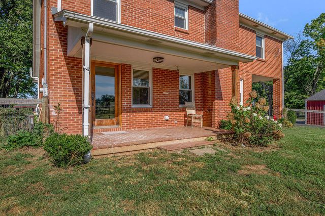 215 Danville Loop 1 Rd Road, Nicholasville, KY 40356