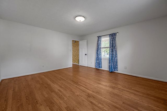 215 Danville Loop 1 Rd Road, Nicholasville, KY 40356