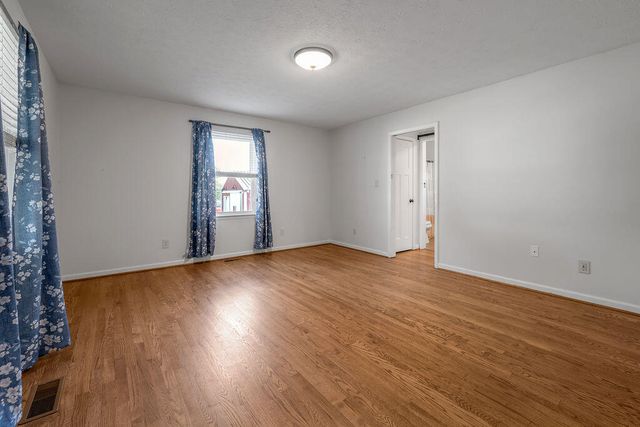 215 Danville Loop 1 Rd Road, Nicholasville, KY 40356