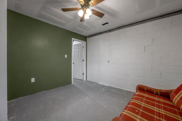 215 Danville Loop 1 Rd Road, Nicholasville, KY 40356