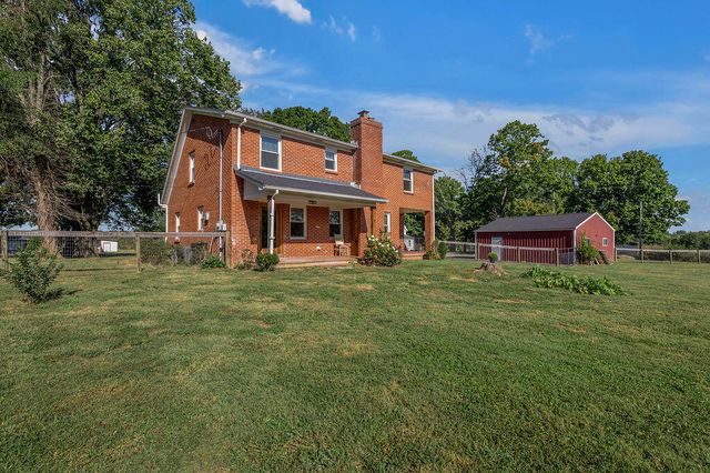 215 Danville Loop 1 Rd Road, Nicholasville, KY 40356