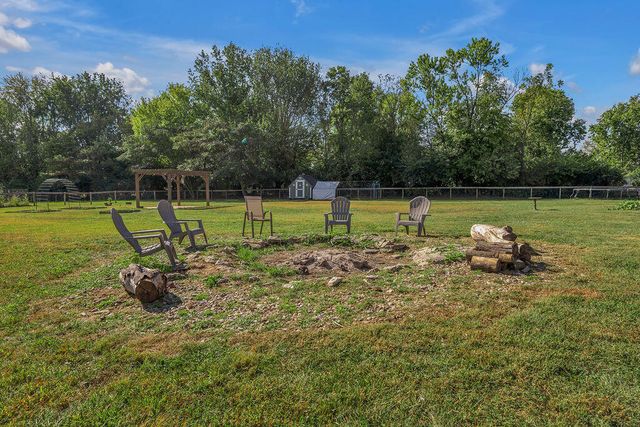 215 Danville Loop 1 Rd Road, Nicholasville, KY 40356