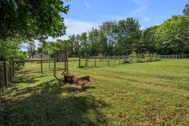 215 Danville Loop 1 Rd Road, Nicholasville, KY 40356