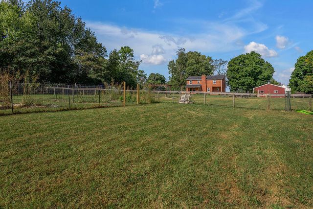 215 Danville Loop 1 Rd Road, Nicholasville, KY 40356