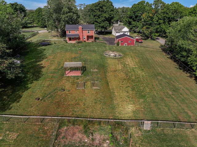 215 Danville Loop 1 Rd Road, Nicholasville, KY 40356