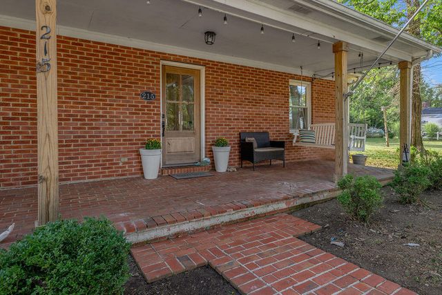 215 Danville Loop 1 Rd Road, Nicholasville, KY 40356