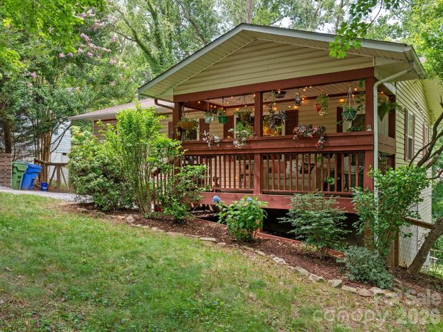 22 Wilson Creek Drive, Asheville, NC 28803