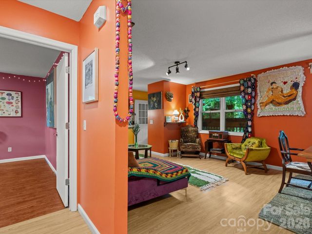 22 Wilson Creek Drive, Asheville, NC 28803