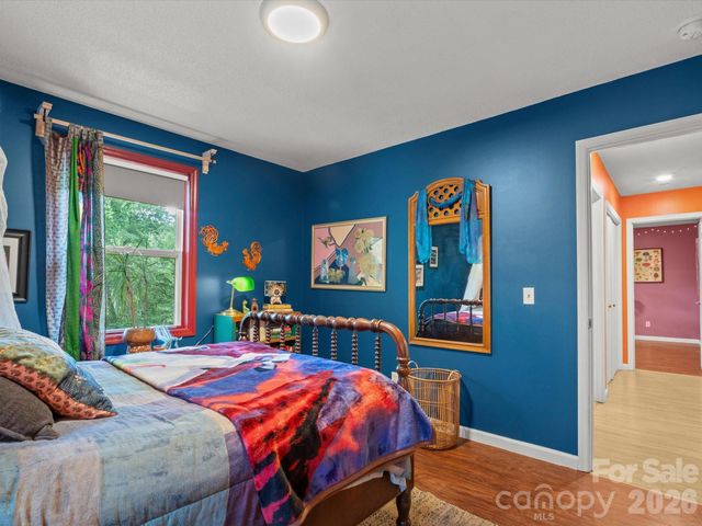 22 Wilson Creek Drive, Asheville, NC 28803