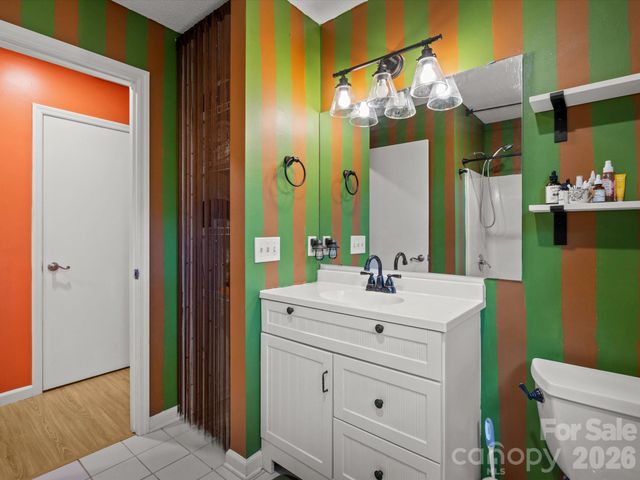 22 Wilson Creek Drive, Asheville, NC 28803