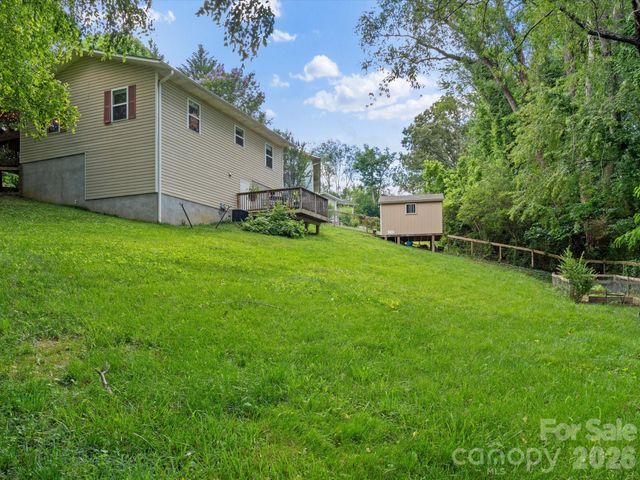 22 Wilson Creek Drive, Asheville, NC 28803