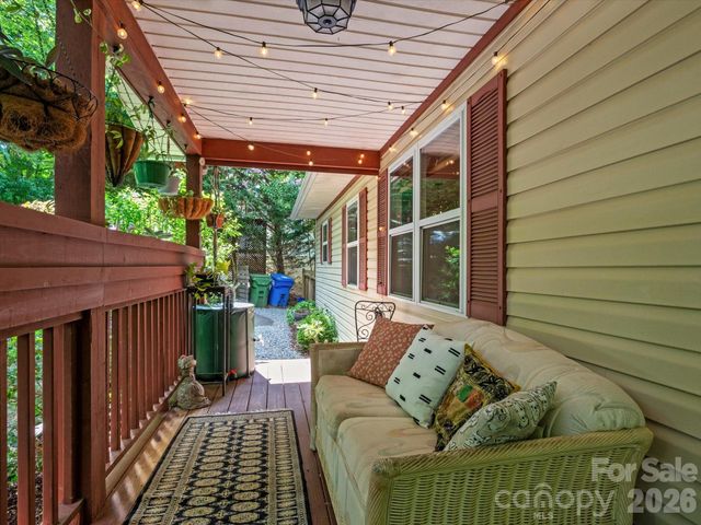 22 Wilson Creek Drive, Asheville, NC 28803