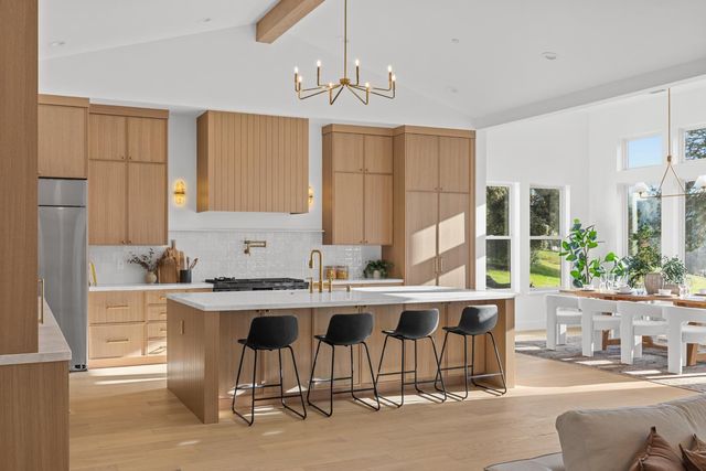 23672 Darkhorse Dr, Auburn, CA 95602