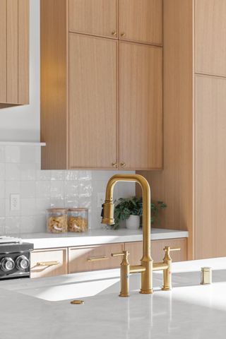 23672 Darkhorse Dr, Auburn, CA 95602