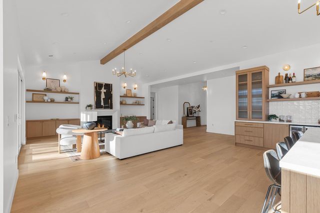 23672 Darkhorse Dr, Auburn, CA 95602