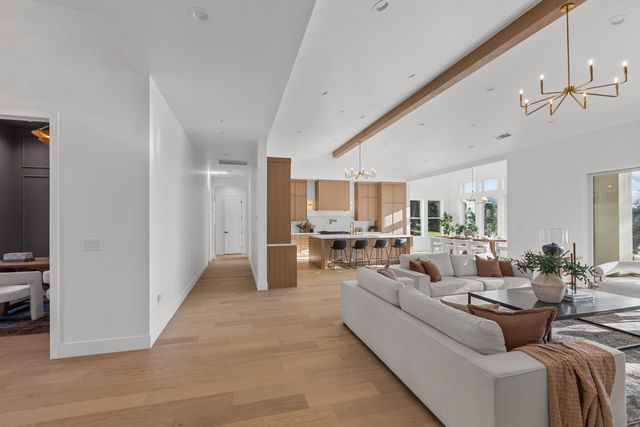 23672 Darkhorse Dr, Auburn, CA 95602