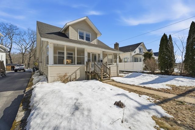 328 Worcester St, Southbridge, MA 01550