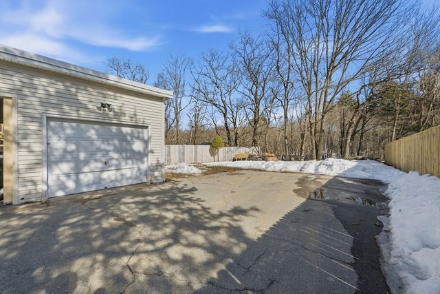 328 Worcester St, Southbridge, MA 01550