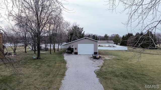11 David Drive, St Jacob, IL 62281