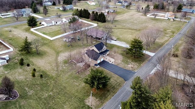 11 David Drive, St Jacob, IL 62281