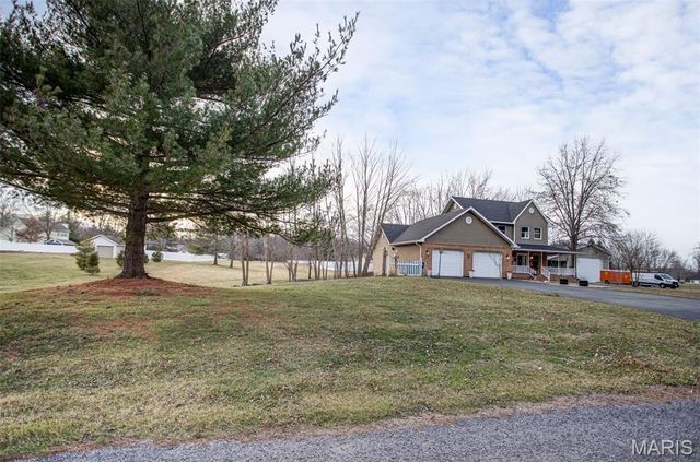 11 David Drive, St Jacob, IL 62281