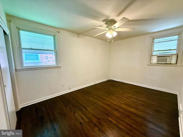 1121 RIPLEY ST, Philadelphia, PA 19111