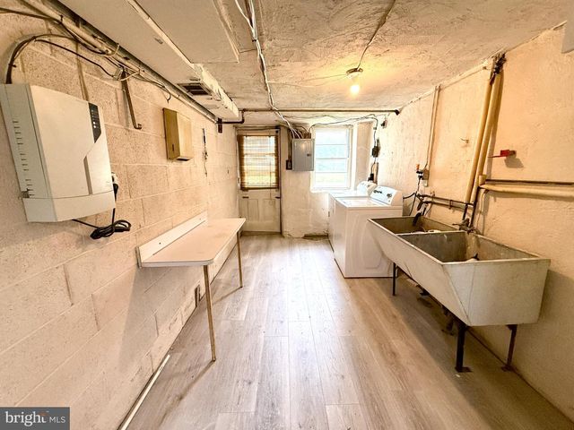 1121 RIPLEY ST, Philadelphia, PA 19111