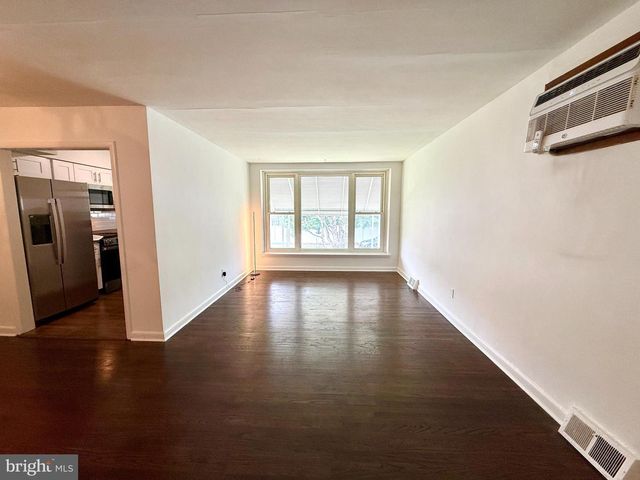 1121 RIPLEY ST, Philadelphia, PA 19111