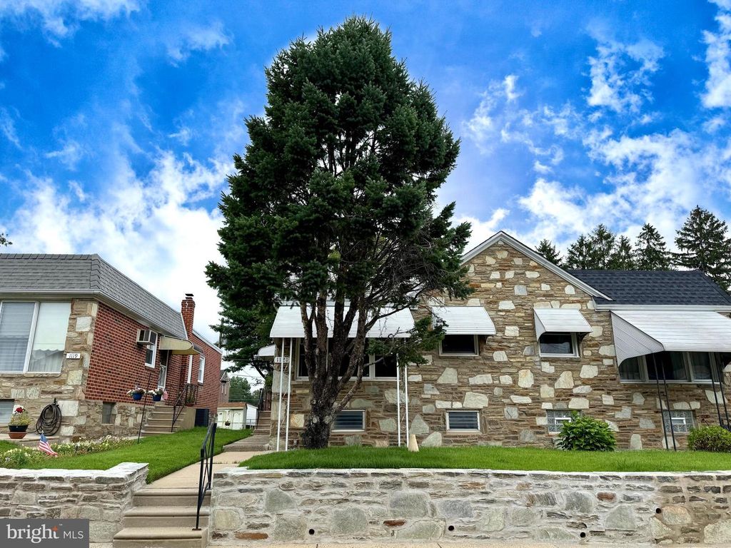 1121 RIPLEY ST, Philadelphia, PA 19111