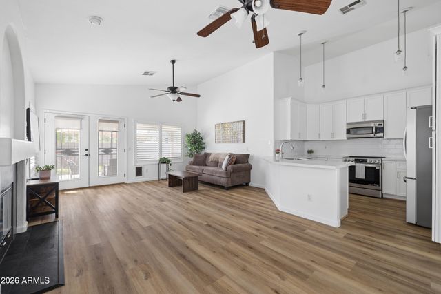7054 S TAYLOR Drive, Tempe, AZ 85283