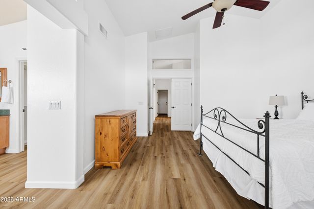 7054 S TAYLOR Drive, Tempe, AZ 85283