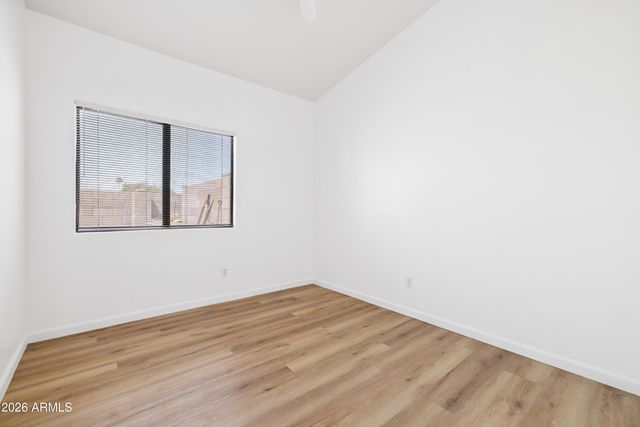 7054 S TAYLOR Drive, Tempe, AZ 85283