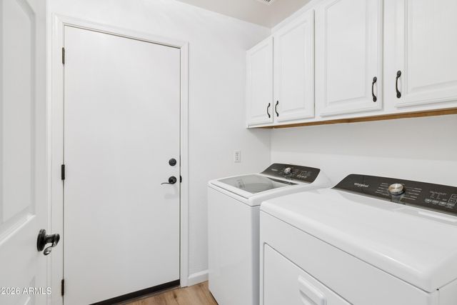 7054 S TAYLOR Drive, Tempe, AZ 85283