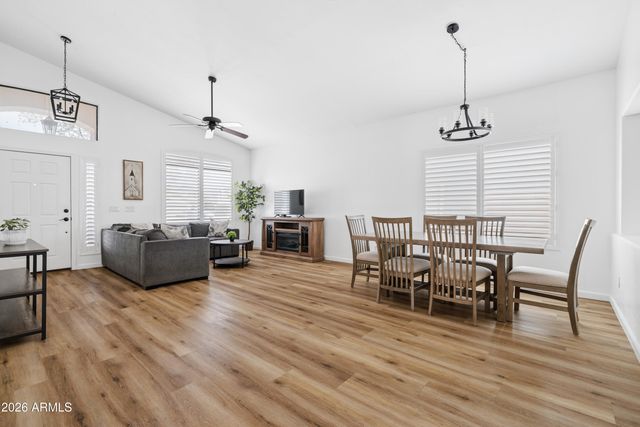 7054 S TAYLOR Drive, Tempe, AZ 85283