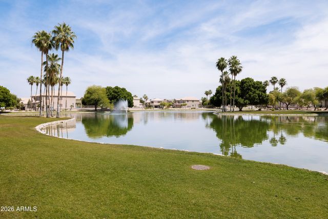 7054 S TAYLOR Drive, Tempe, AZ 85283