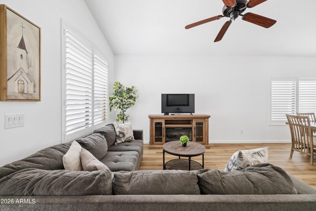 7054 S TAYLOR Drive, Tempe, AZ 85283