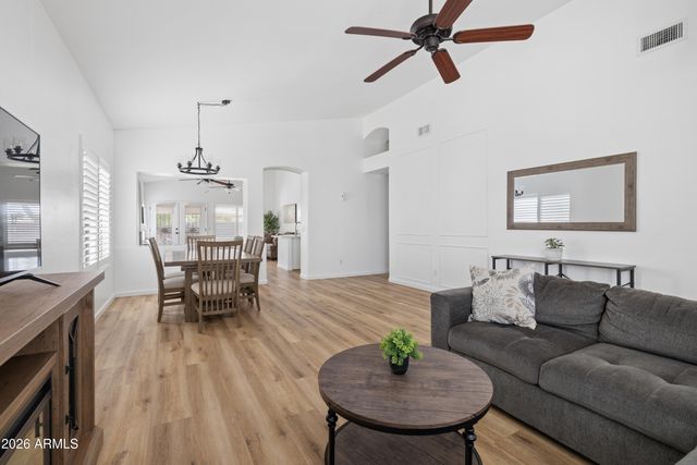 7054 S TAYLOR Drive, Tempe, AZ 85283