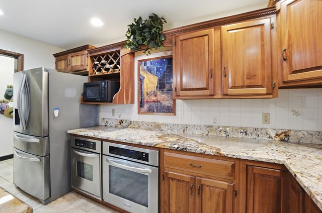 605 Kingfisher Drive, Westerville, OH 43082