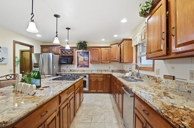605 Kingfisher Drive, Westerville, OH 43082