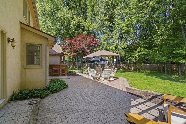 605 Kingfisher Drive, Westerville, OH 43082
