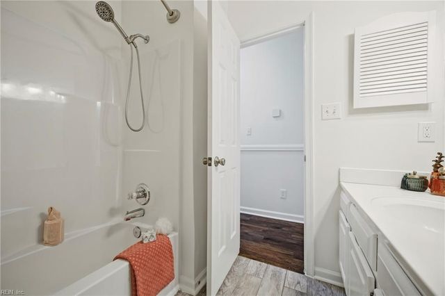 444 Fleming CIR, Chesapeake, VA 23323
