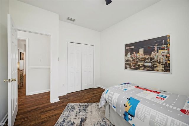 444 Fleming CIR, Chesapeake, VA 23323