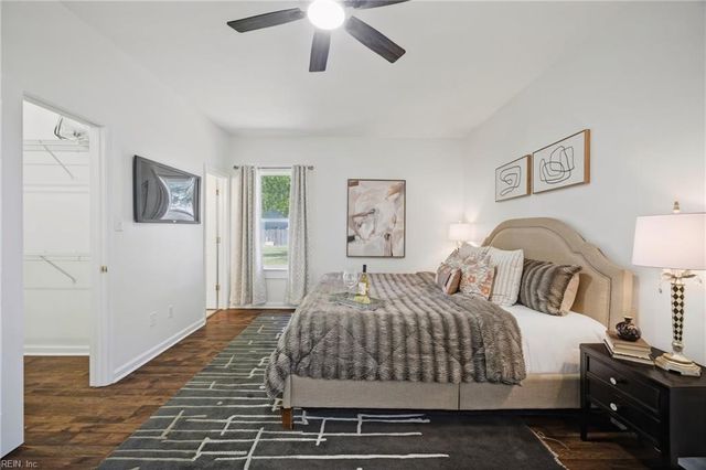 444 Fleming CIR, Chesapeake, VA 23323