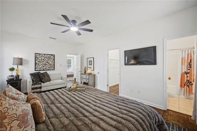 444 Fleming CIR, Chesapeake, VA 23323
